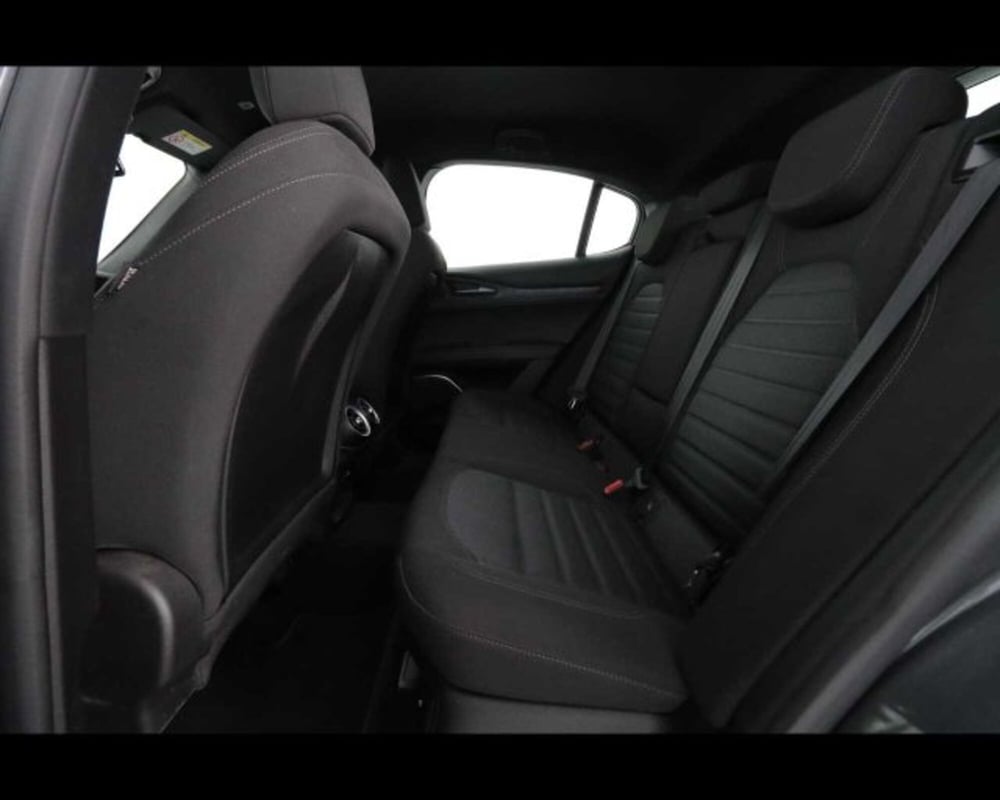 Alfa Romeo Stelvio usata a Bologna (10)