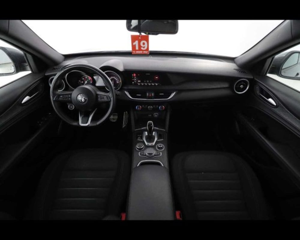 Alfa Romeo Stelvio usata a Bologna (13)