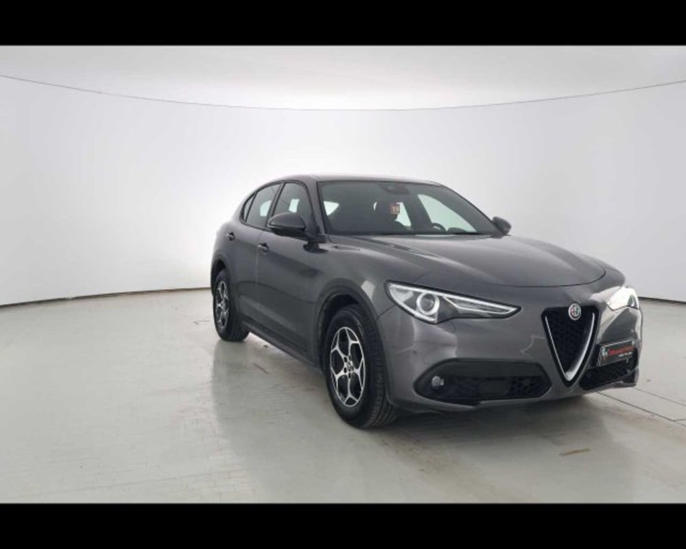 Alfa Romeo Stelvio usata a Bologna (3)