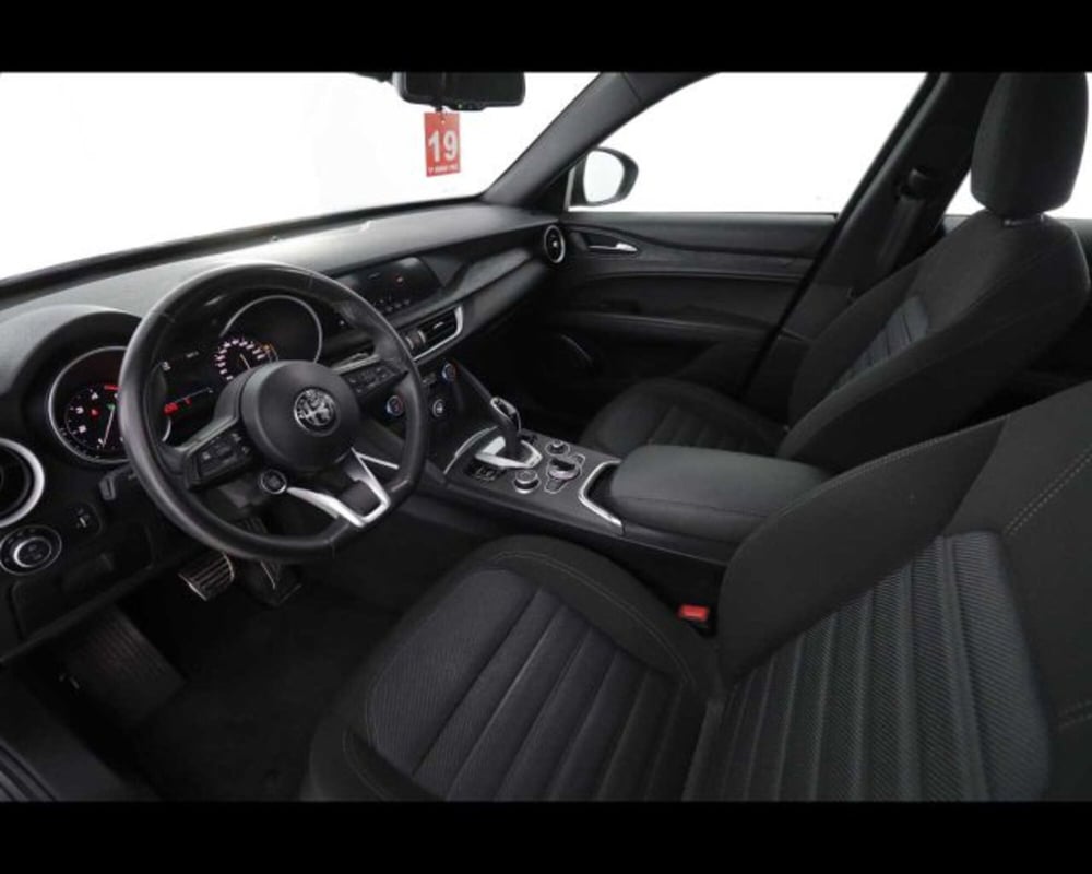 Alfa Romeo Stelvio usata a Bologna (9)