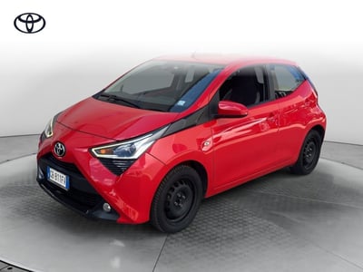Toyota Aygo Connect 1.0 VVT-i 72 CV 5 porte x-play del 2020 usata a Agrigento