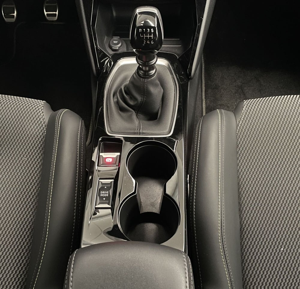 Peugeot 208 usata a Novara (12)