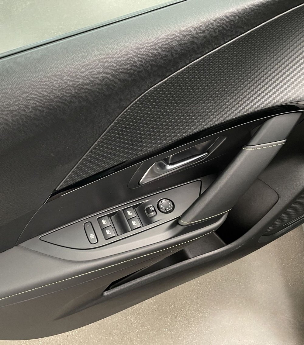 Peugeot 208 usata a Novara (15)