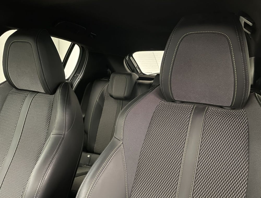 Peugeot 208 usata a Novara (18)