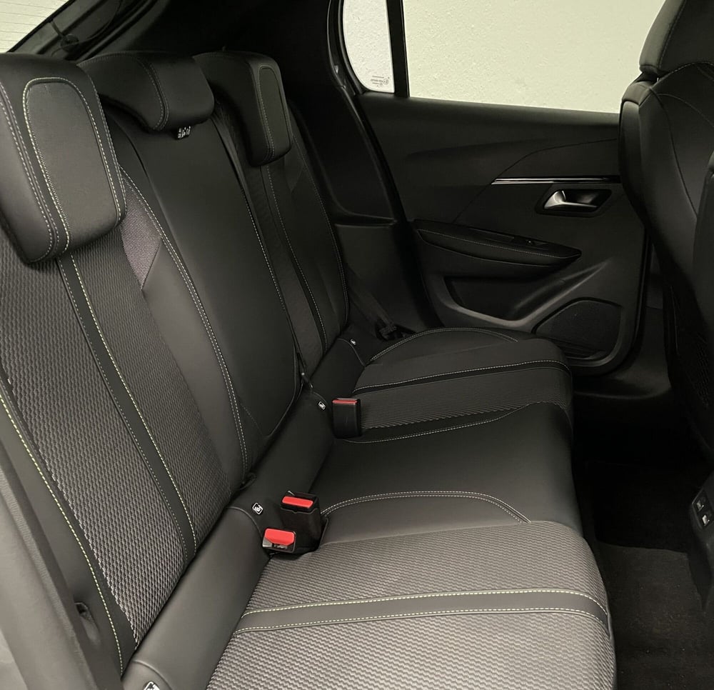 Peugeot 208 usata a Novara (9)