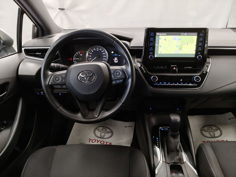 Toyota Corolla Touring Sports usata a Roma (10)