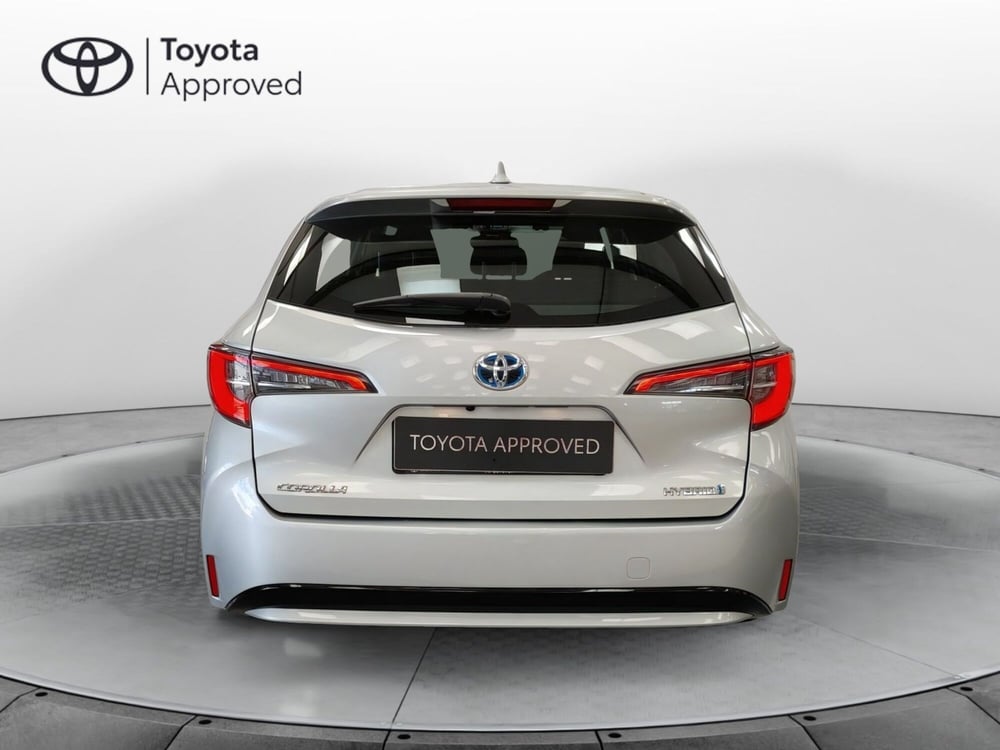Toyota Corolla Touring Sports usata a Roma (4)