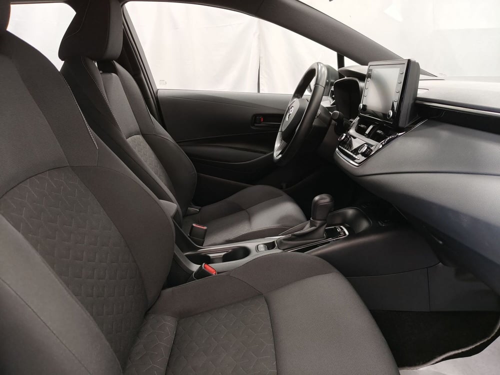 Toyota Corolla Touring Sports usata a Roma (6)