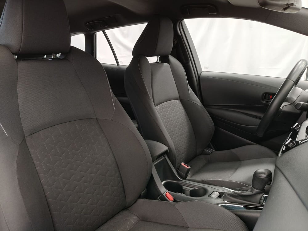 Toyota Corolla Touring Sports usata a Roma (7)