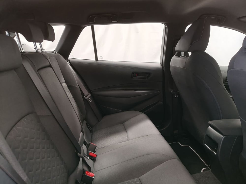 Toyota Corolla Touring Sports usata a Roma (8)