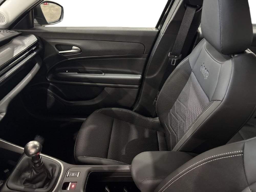 Jeep Avenger nuova a Agrigento (17)