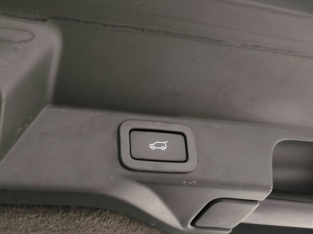 Land Rover Range Rover Sport usata a Avellino (14)