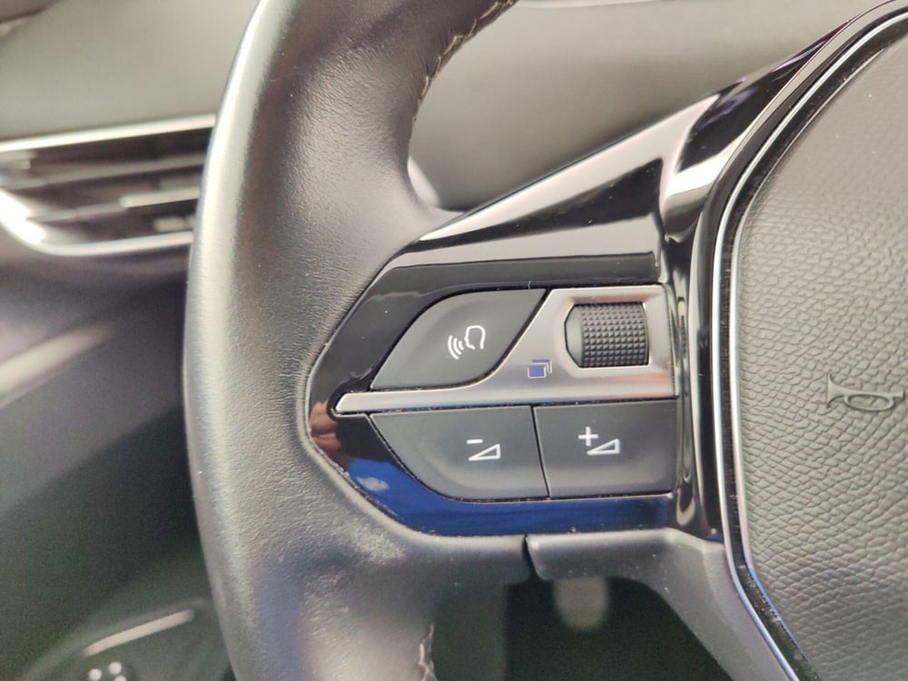 Peugeot 3008 usata a Massa-Carrara (14)