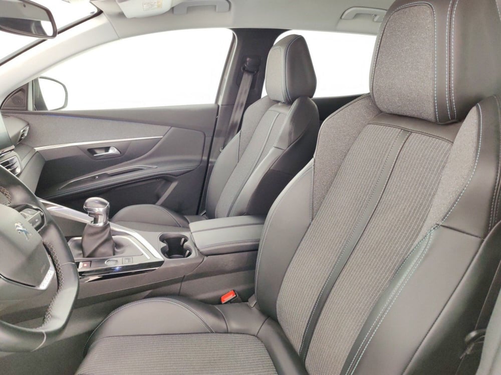 Peugeot 3008 usata a Massa-Carrara (9)