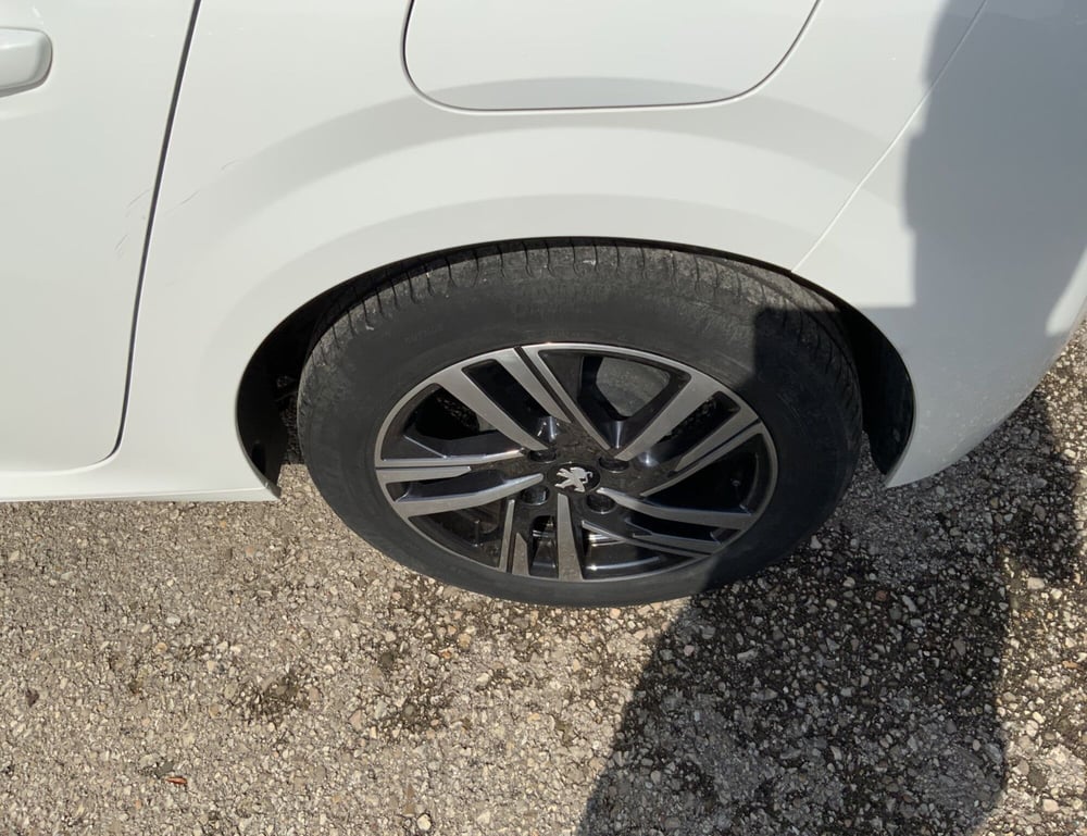 Peugeot 208 usata a Perugia (17)