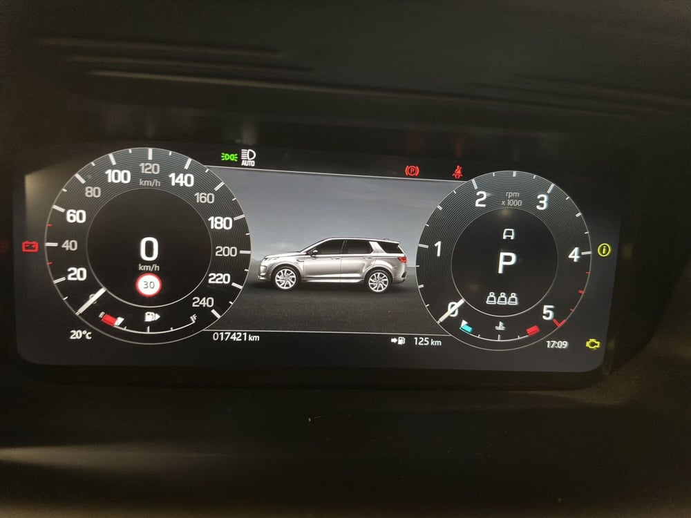 Land Rover Discovery Sport usata a Milano (10)