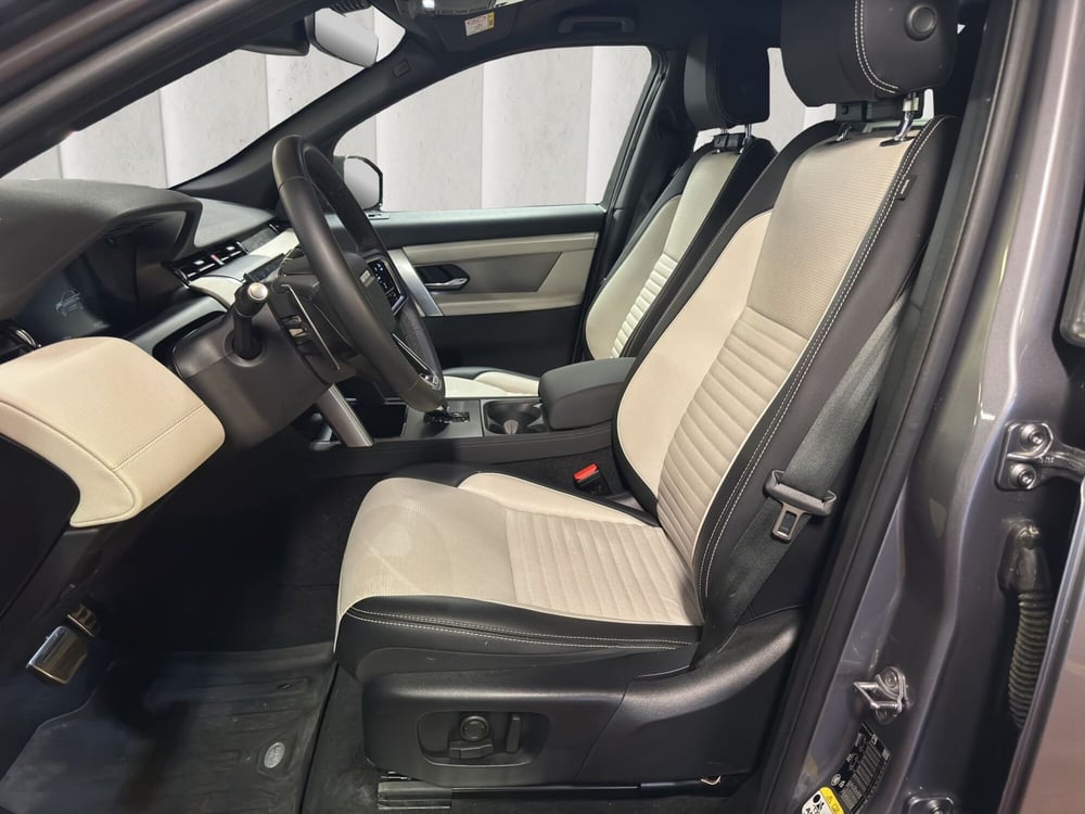 Land Rover Discovery Sport usata a Milano (16)