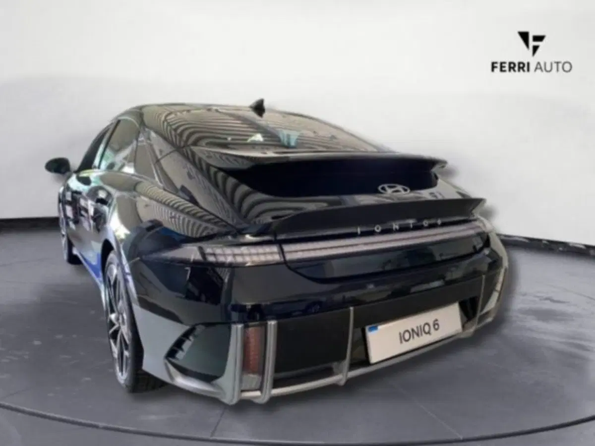 Hyundai Ioniq 5 nuova a Padova (5)