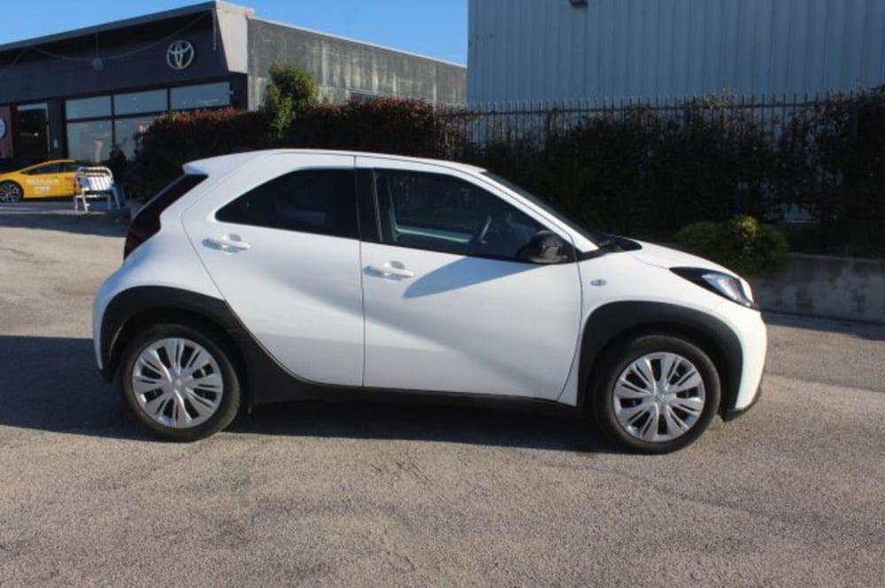 Toyota Aygo X nuova a Roma (13)