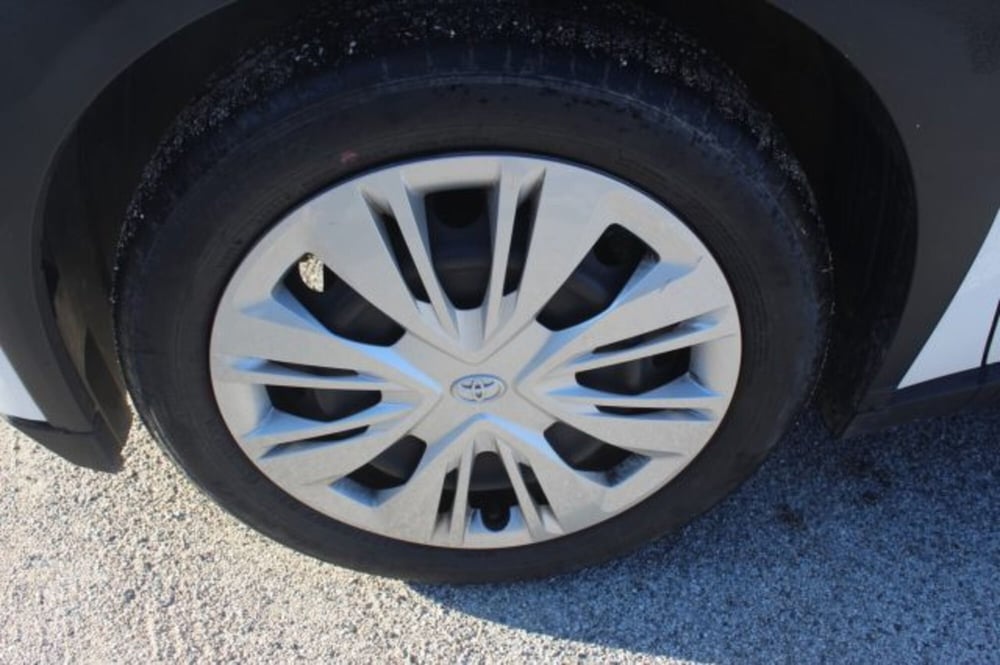 Toyota Aygo X nuova a Roma (14)