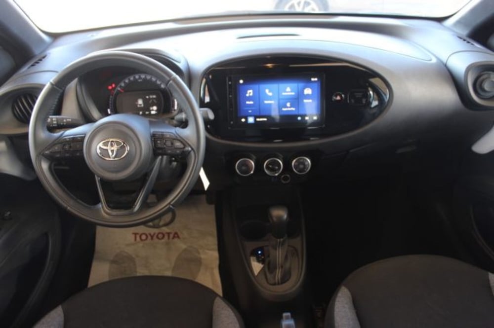 Toyota Aygo X nuova a Roma (9)
