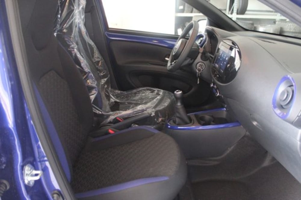 Toyota Aygo X nuova a Roma (7)