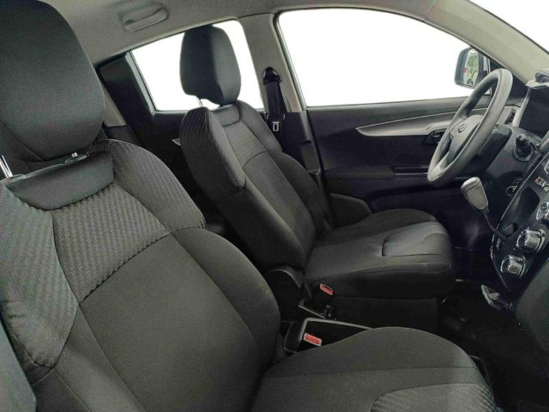 Mahindra KUV100 usata a Catania (10)