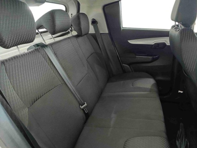 Mahindra KUV100 usata a Catania (11)