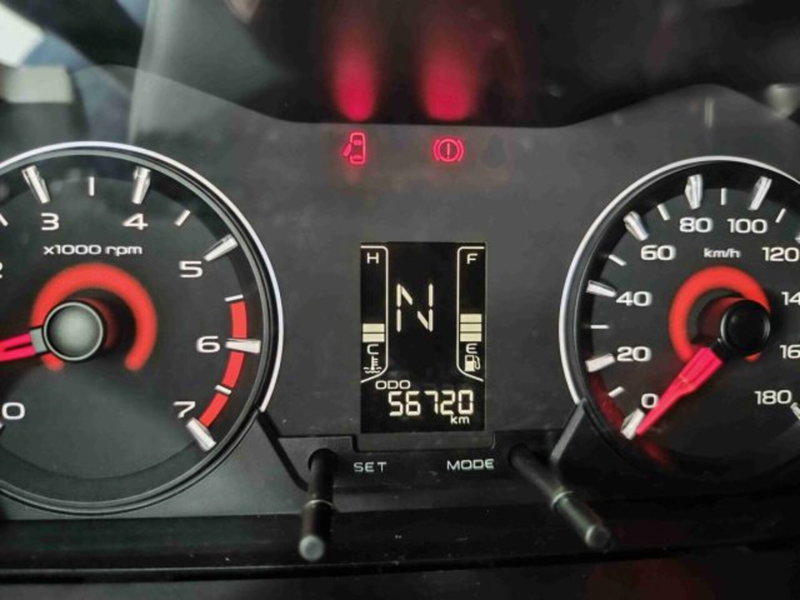 Mahindra KUV100 usata a Catania (15)