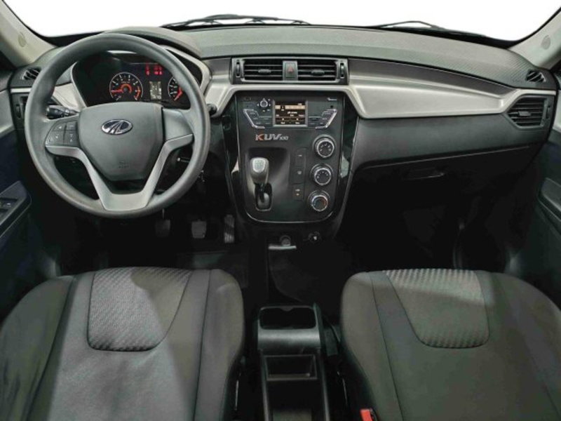 Mahindra KUV100 usata a Catania (7)