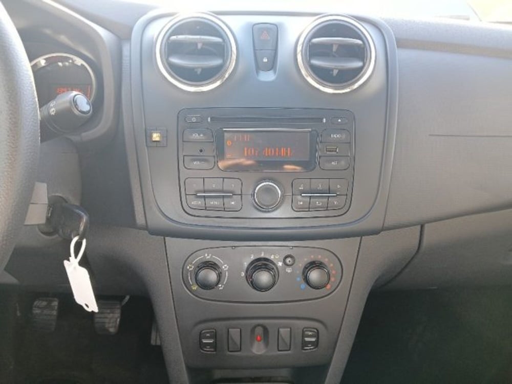 Dacia Sandero usata a Brescia (12)