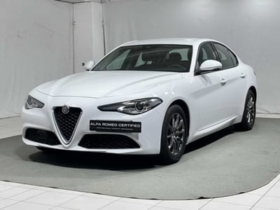 Alfa Romeo Giulia 2.0 Turbo 200 CV AT8 Business del 2021 usata a Montagna in Valtellina