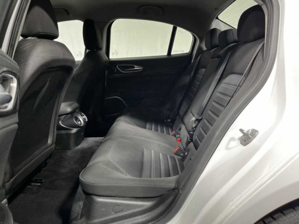 Alfa Romeo Giulia usata a Sondrio (10)
