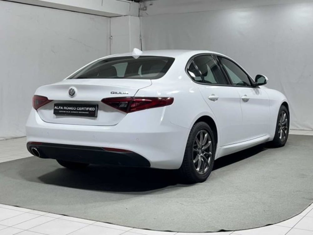 Alfa Romeo Giulia usata a Sondrio (5)