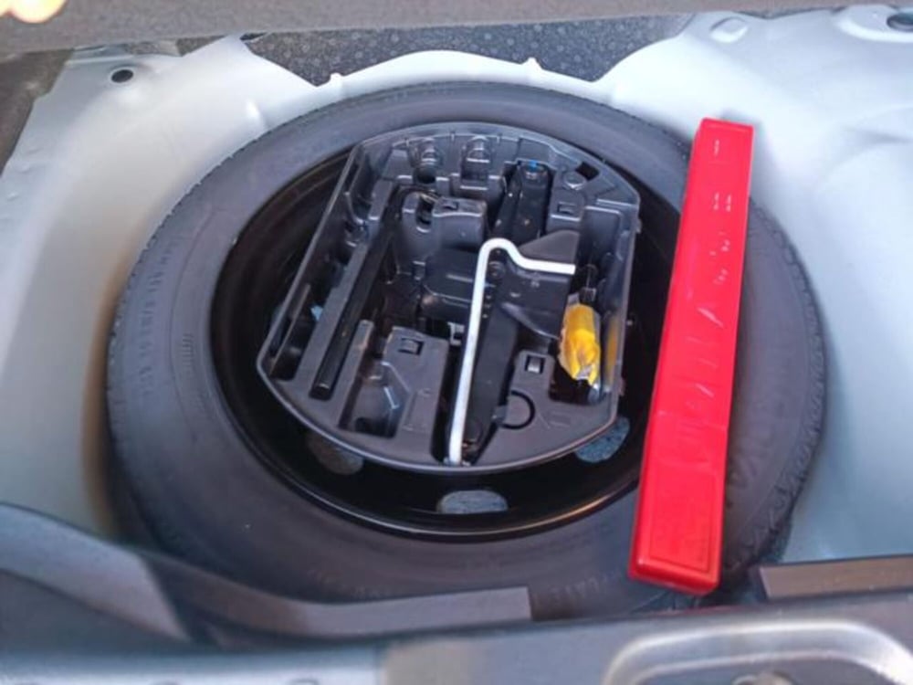 Jeep Avenger usata a Pisa (8)
