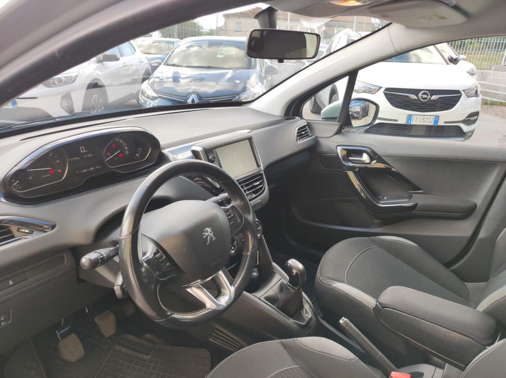 Peugeot 208 usata a Salerno (13)