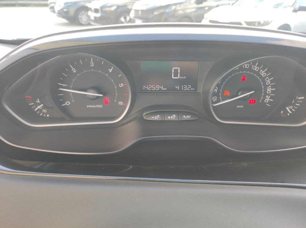 Peugeot 208 usata a Salerno (16)