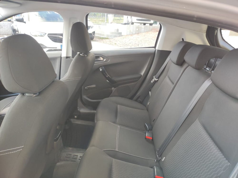 Peugeot 208 usata a Salerno (18)