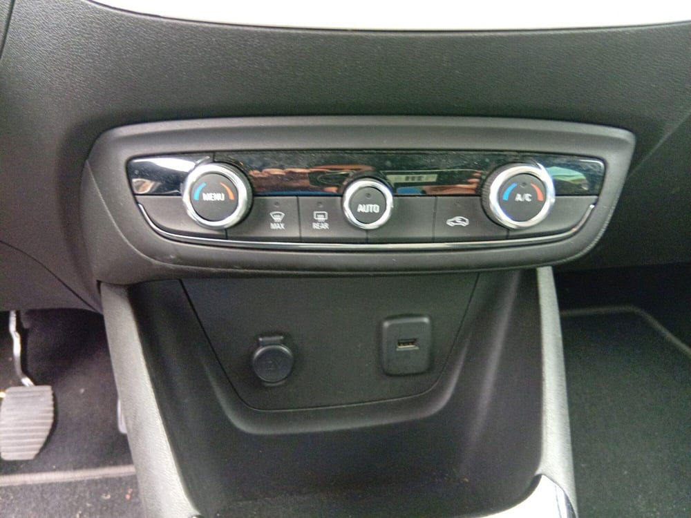 Opel Crossland usata a Catania (20)