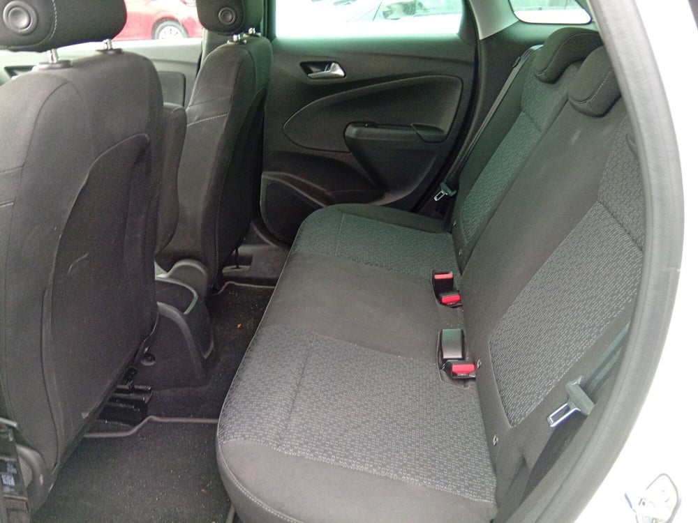 Opel Crossland usata a Catania (9)