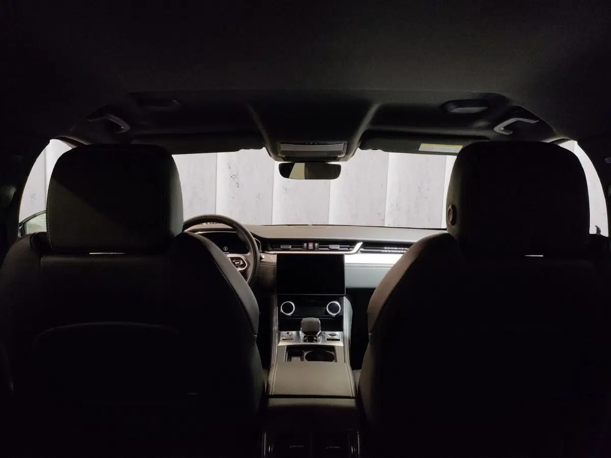 Jaguar F-Pace usata a Milano (11)