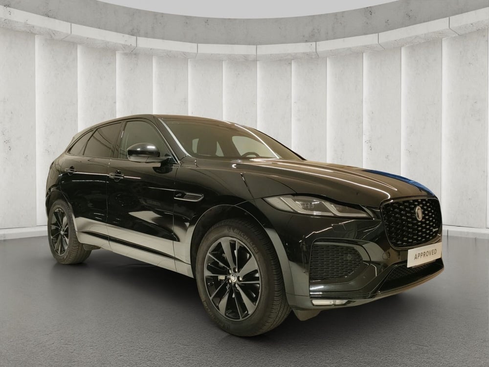 Jaguar F-Pace usata a Milano (14)
