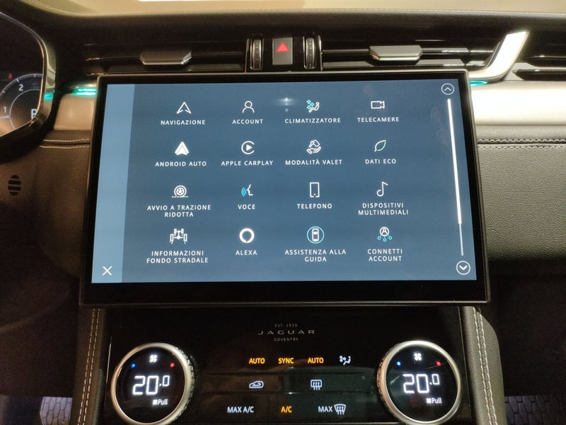 Jaguar F-Pace usata a Milano (20)