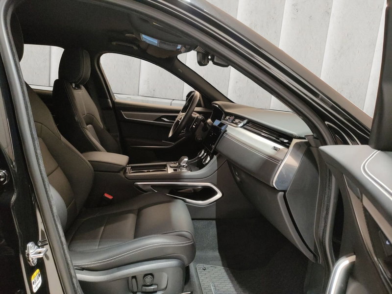 Jaguar F-Pace usata a Milano (3)