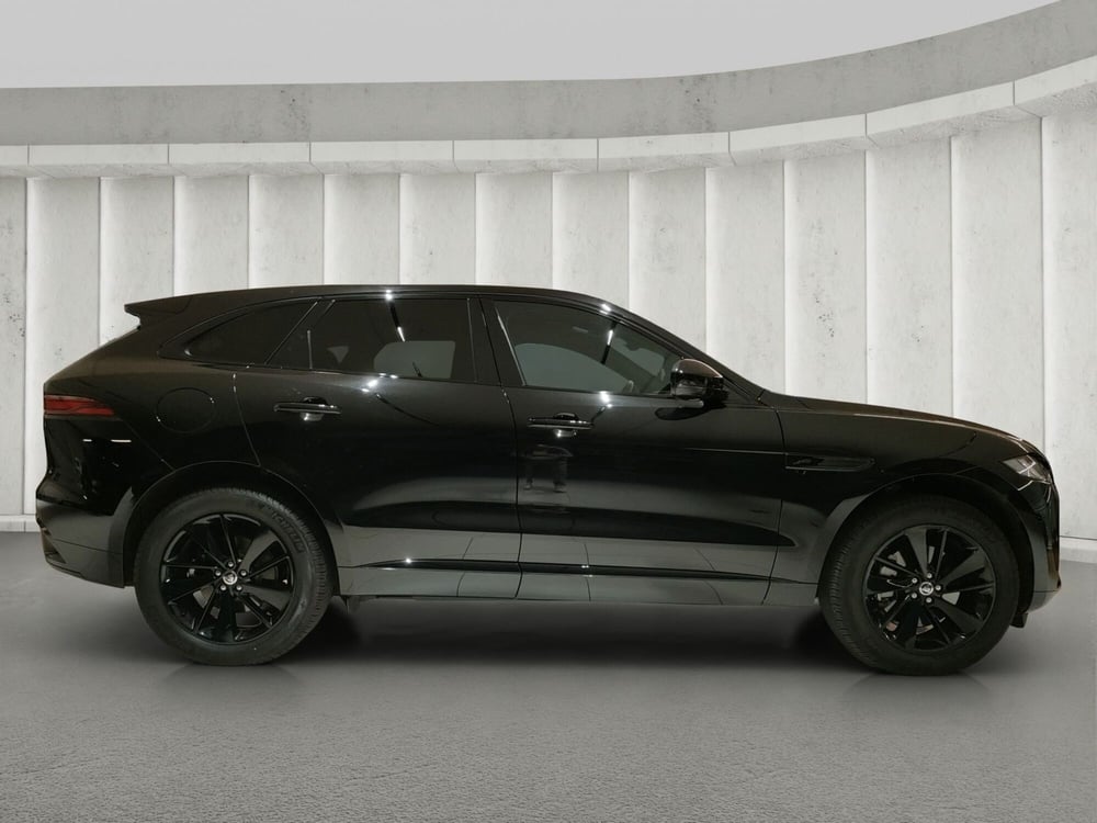 Jaguar F-Pace usata a Milano (6)
