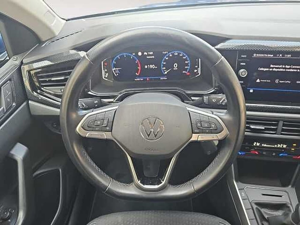 Volkswagen Taigo usata a Lecco (11)
