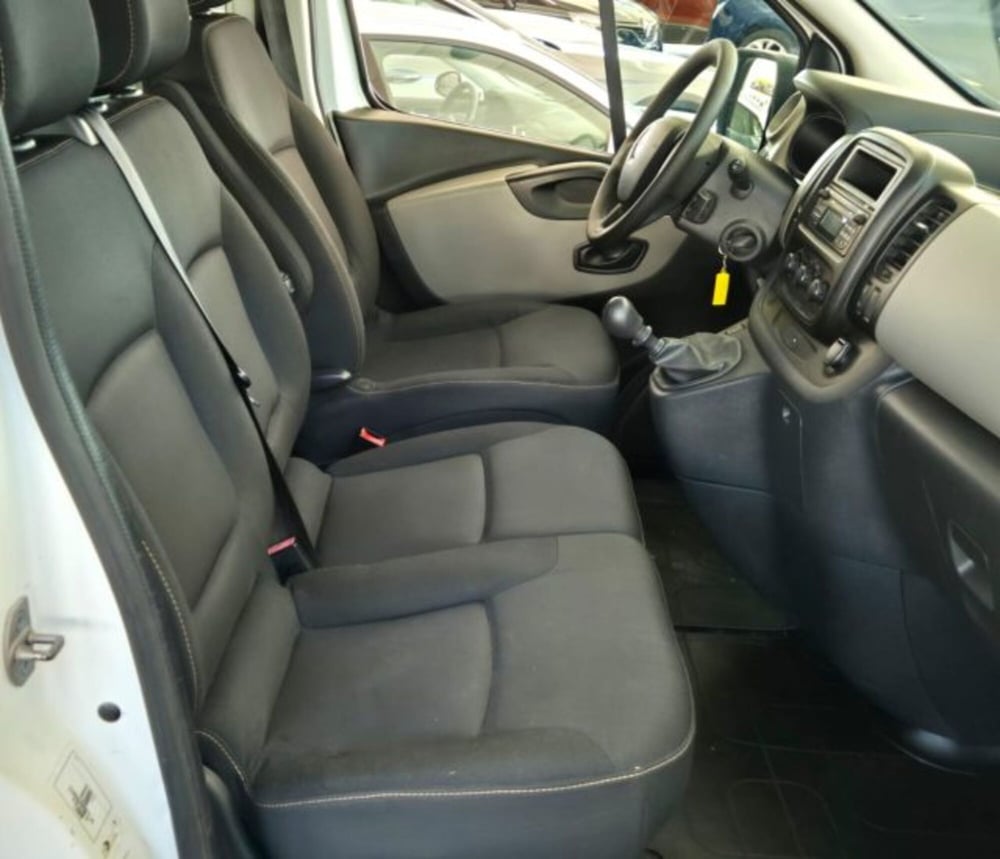 Renault Trafic Furgone usata a Oristano (15)