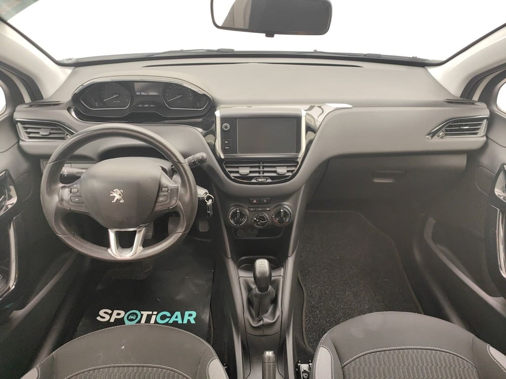 Peugeot 208 usata a Como (14)