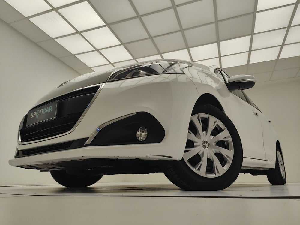 Peugeot 208 usata a Como (3)