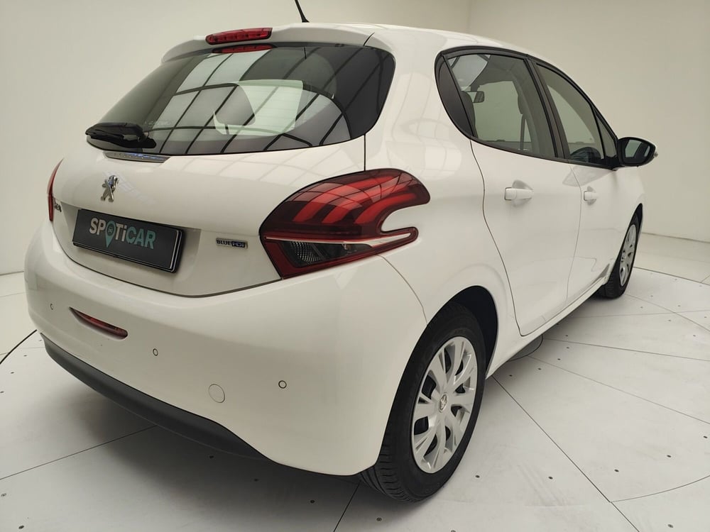Peugeot 208 usata a Como (6)